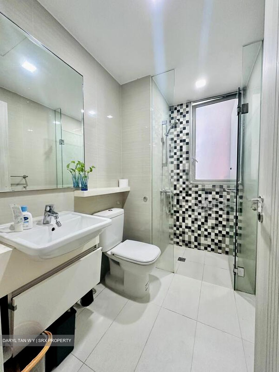 Sea Esta (D18), Condominium #502016371